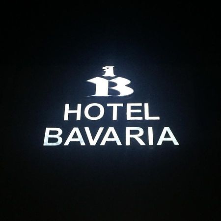 Hotel Bavaria 普里什蒂纳 外观 照片